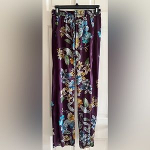 NWOT! Johnny Was Purple Floral Silk Pant, size XXS. Super Comfy !!!